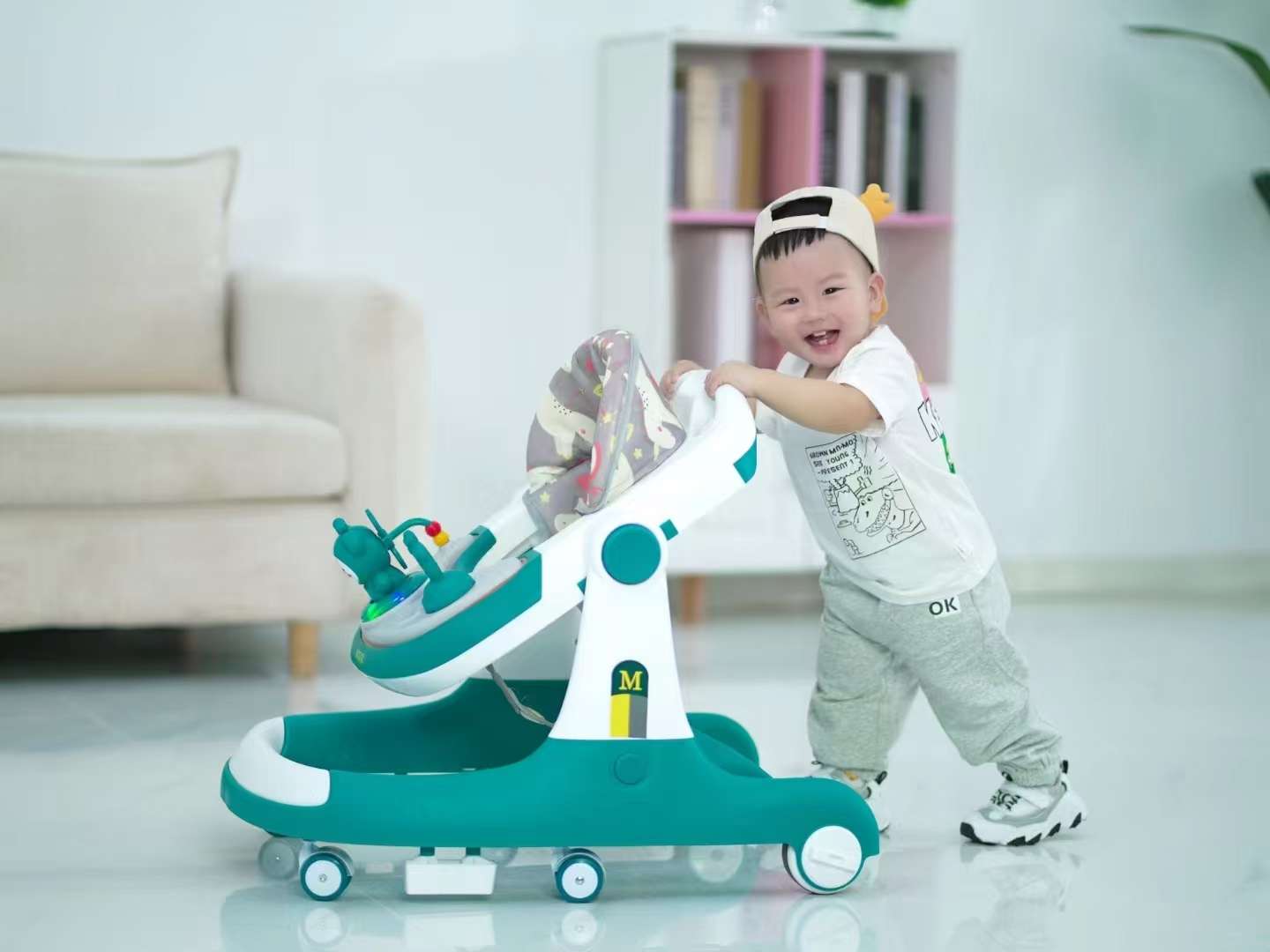 Baby walker to prevent O-shaped legs, multi-functional anti-rollover, and baby walkers for boys and girls Application Scenario