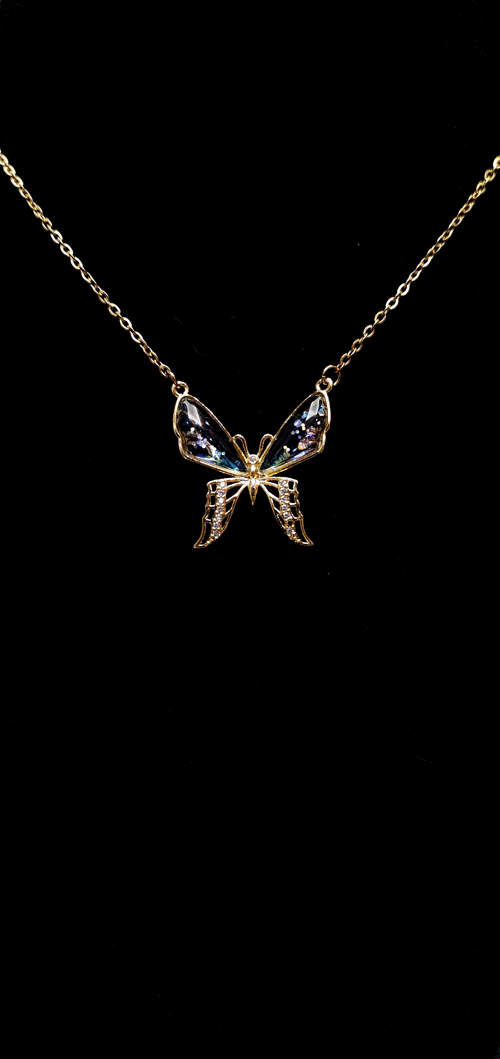 2025 New butterfly hollowed-out micro-inlaid enamel necklace for women, a high-end spring and summer new fashion necklace, titanium steel non-fading women's accessory necklace