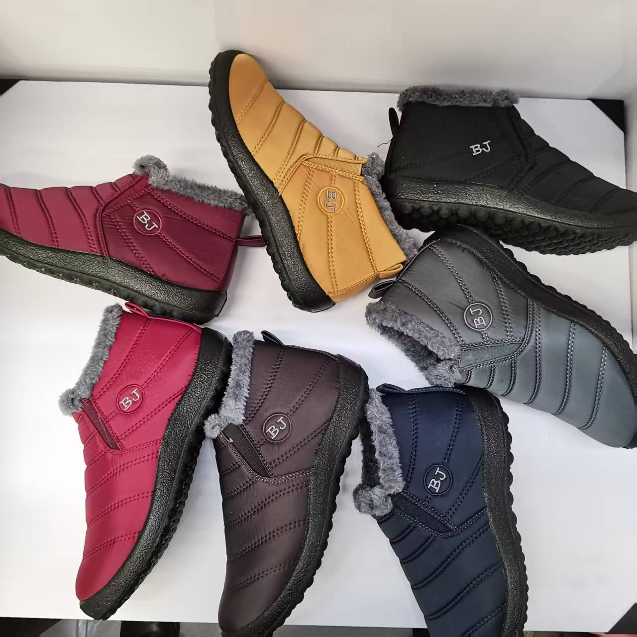 雪地靴棉鞋女式防雨布棉拖鞋女款保暖舒适冬季款式snow  boots