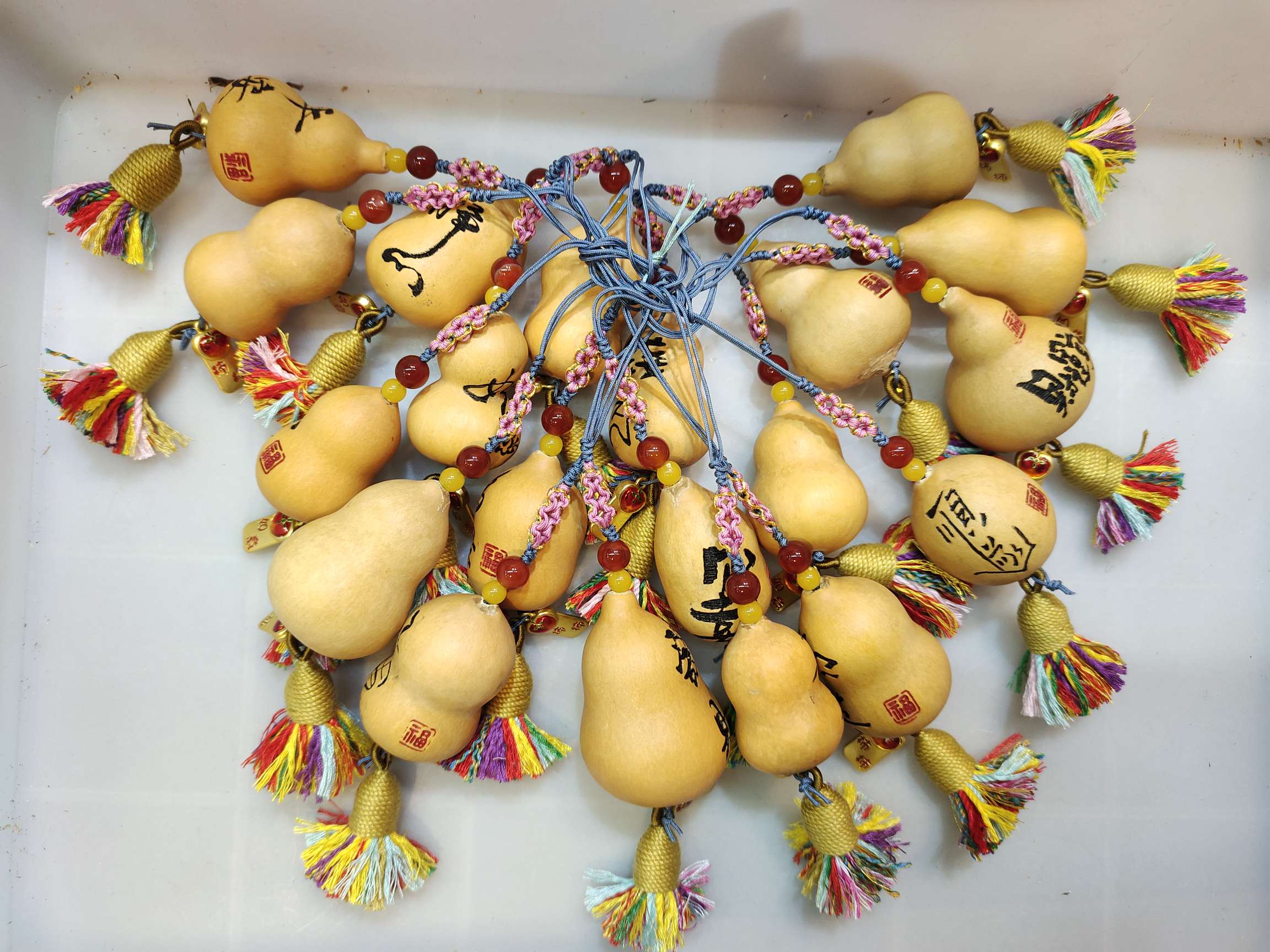 Natural little gourds hand-woven mobile phone pendants, smooth sailing, peace, tranquility, good luck, joy, etc