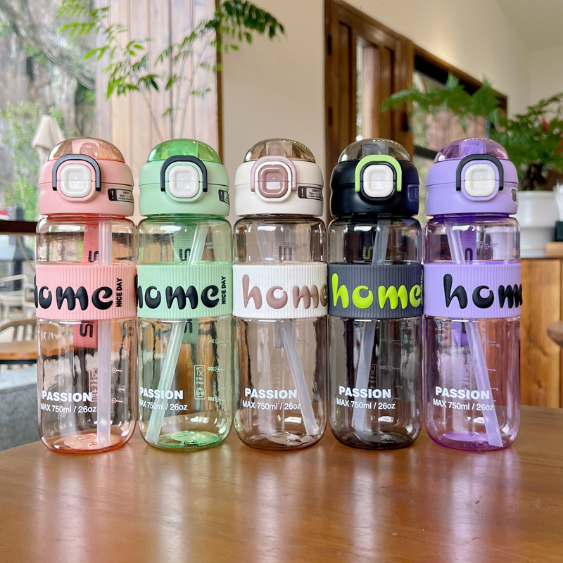 X152-XBD-6069 Explosion-resistant plastic cup with spring cap straw double drinking cup students outdoor sports portable summer fashion Application Scenario