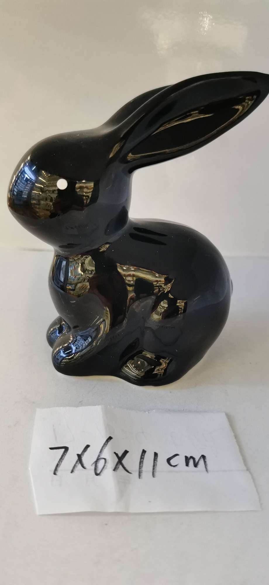 小兔子陶瓷摆件