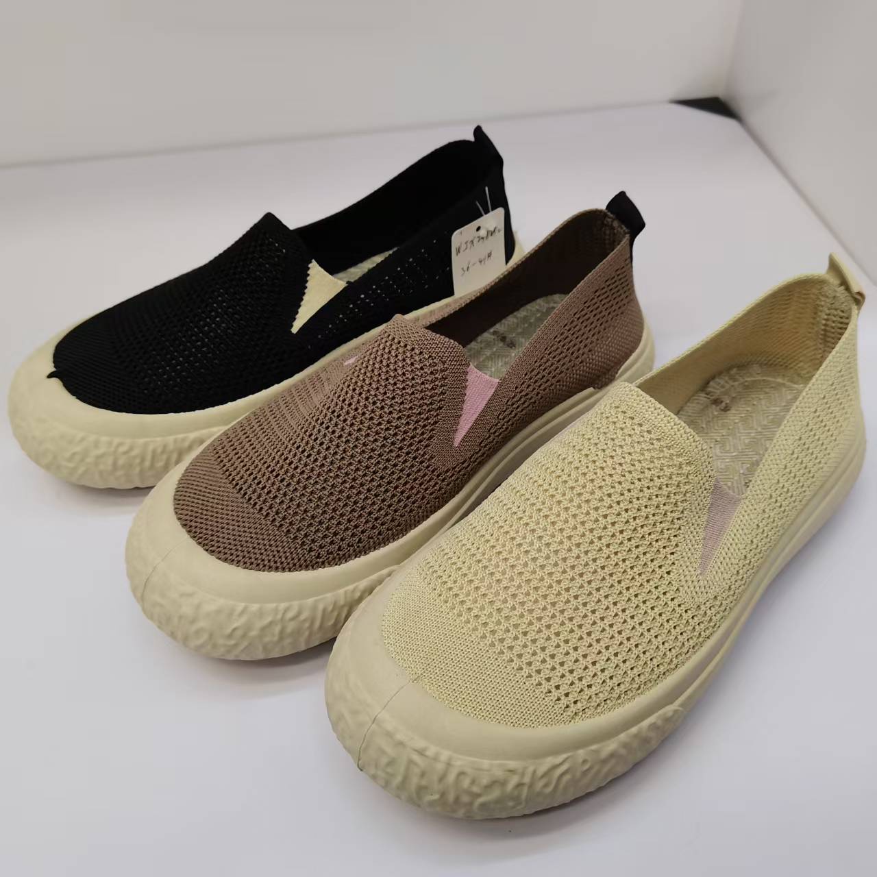 飞织女式PU休闲单鞋 轻便透气品质保证  韩版夏季新款flyknit shoes