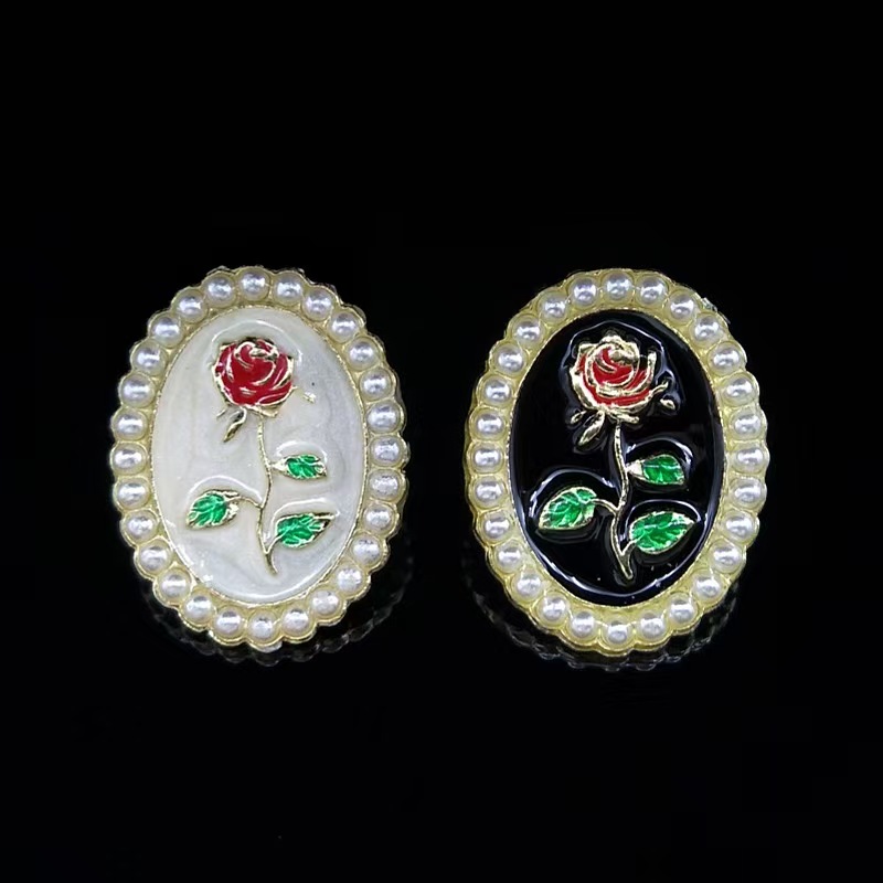Crown accessory four-piece buckle