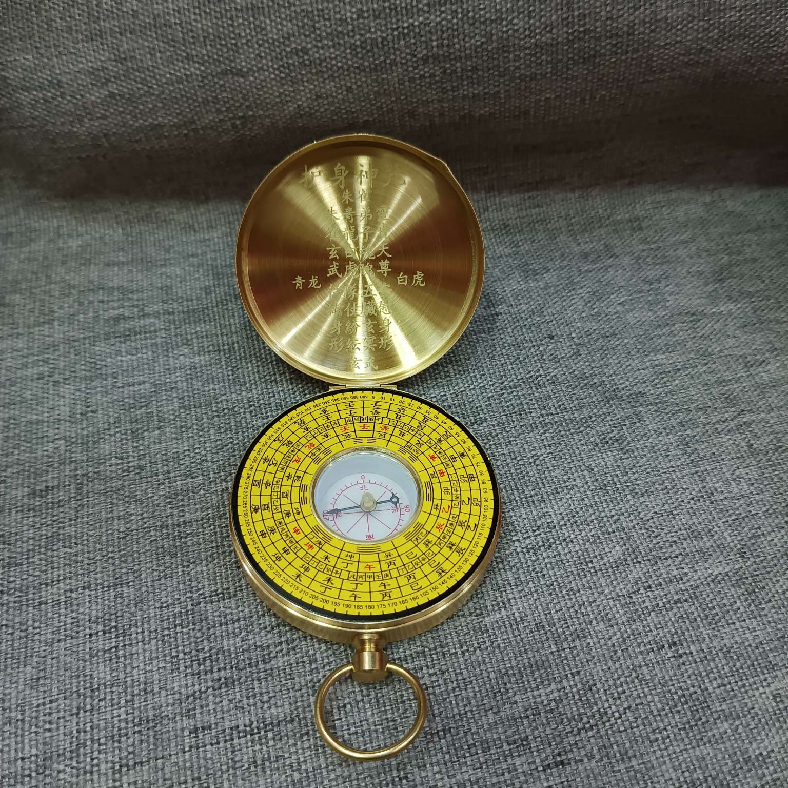 中公工艺铜罗盘罗经仪便携式罗盘小罗盘圆罗盘礼袋装5公分详情图4