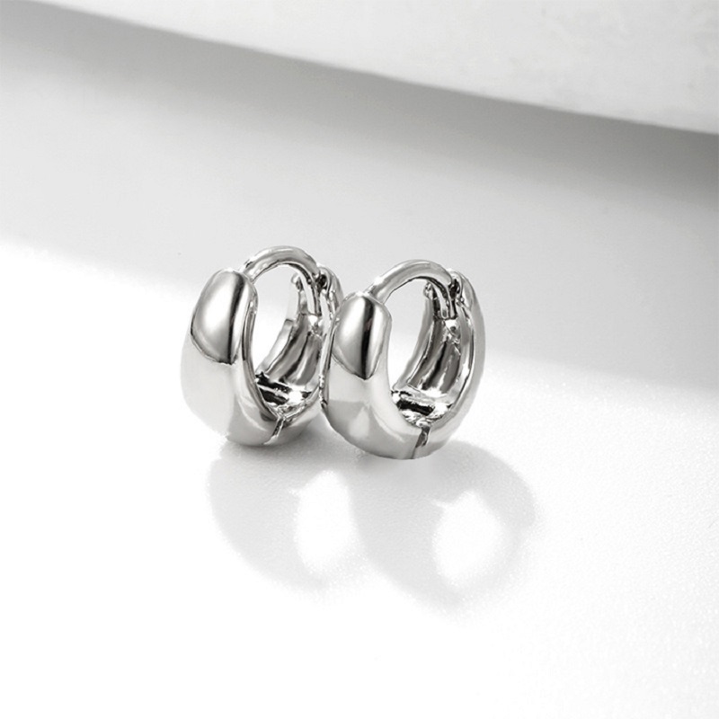 饰品/耳环/耳饰/玫瑰金耳钉/微镶嵌锆石耳环细节图