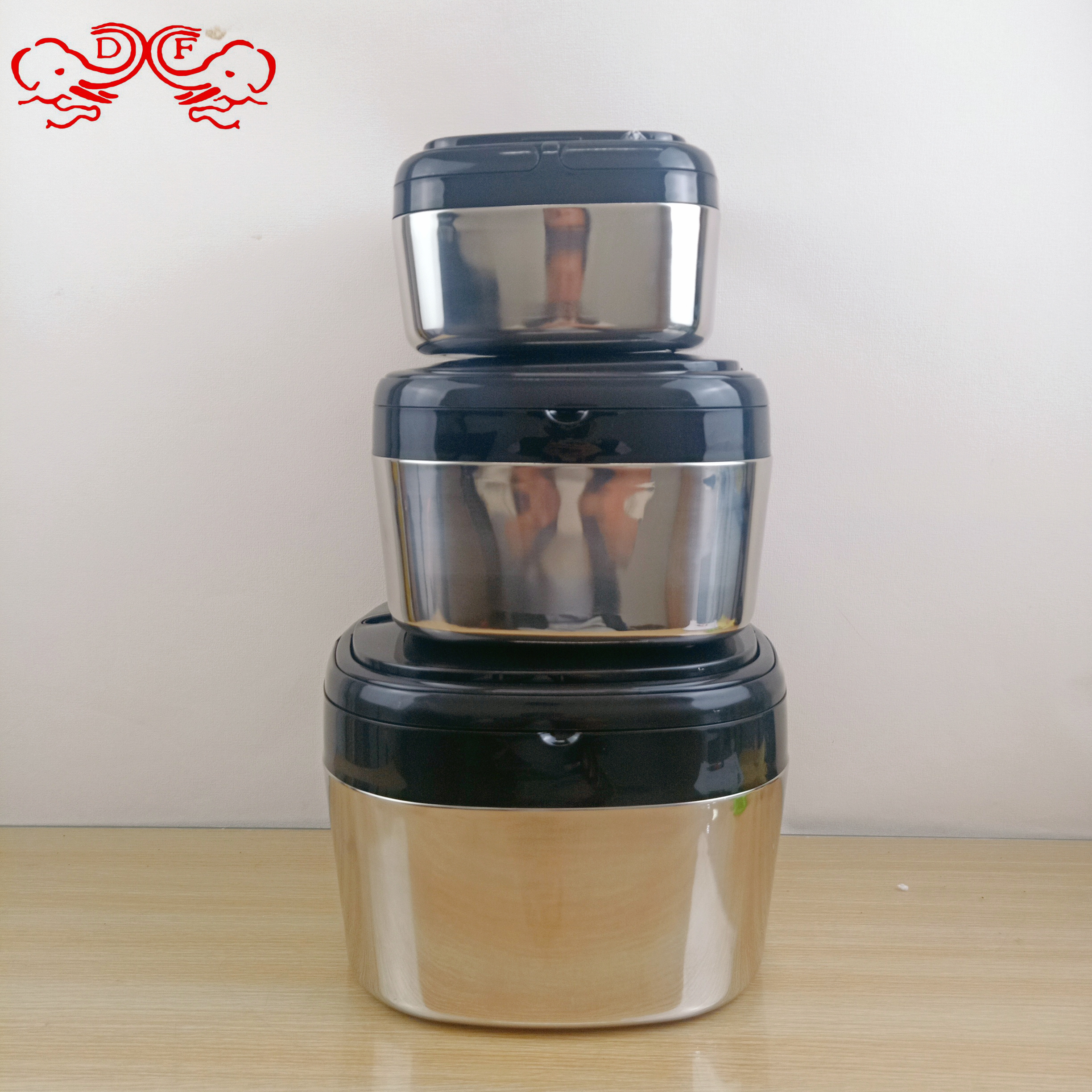 DF68766 insulated pot with large capacity, portable household DF TRADINGHOUSE with rice Application Scenario