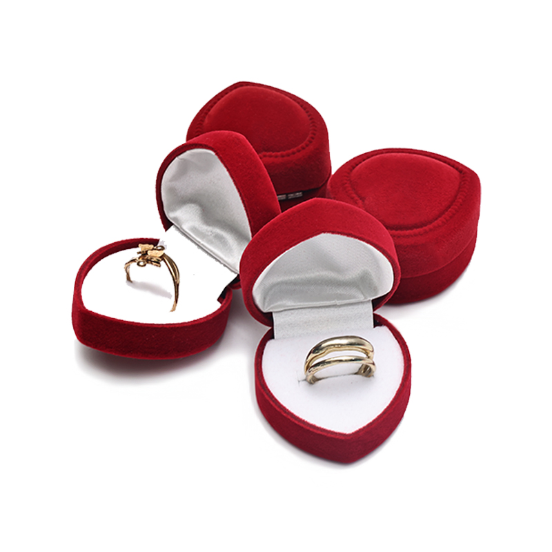 Jewelry and gold heart-shaped ring box, flocked jewelry box Item Picture