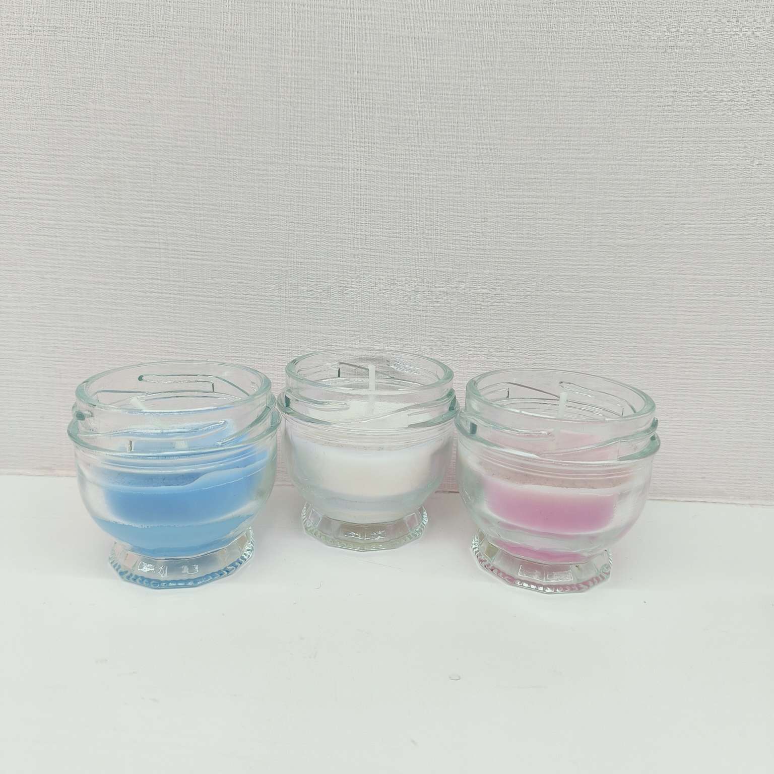 日用百货  蜡烛  工艺蜡烛  玻璃杯香薰蜡烛 彩色白底实物图