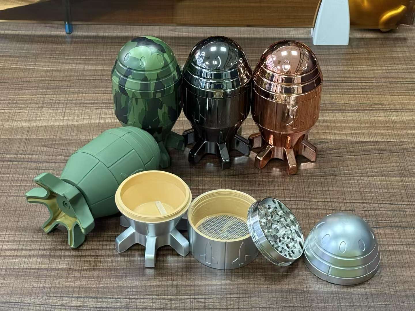 火箭子弹磨烟器，造型磨烟器，烟具，锌合金磨烟器