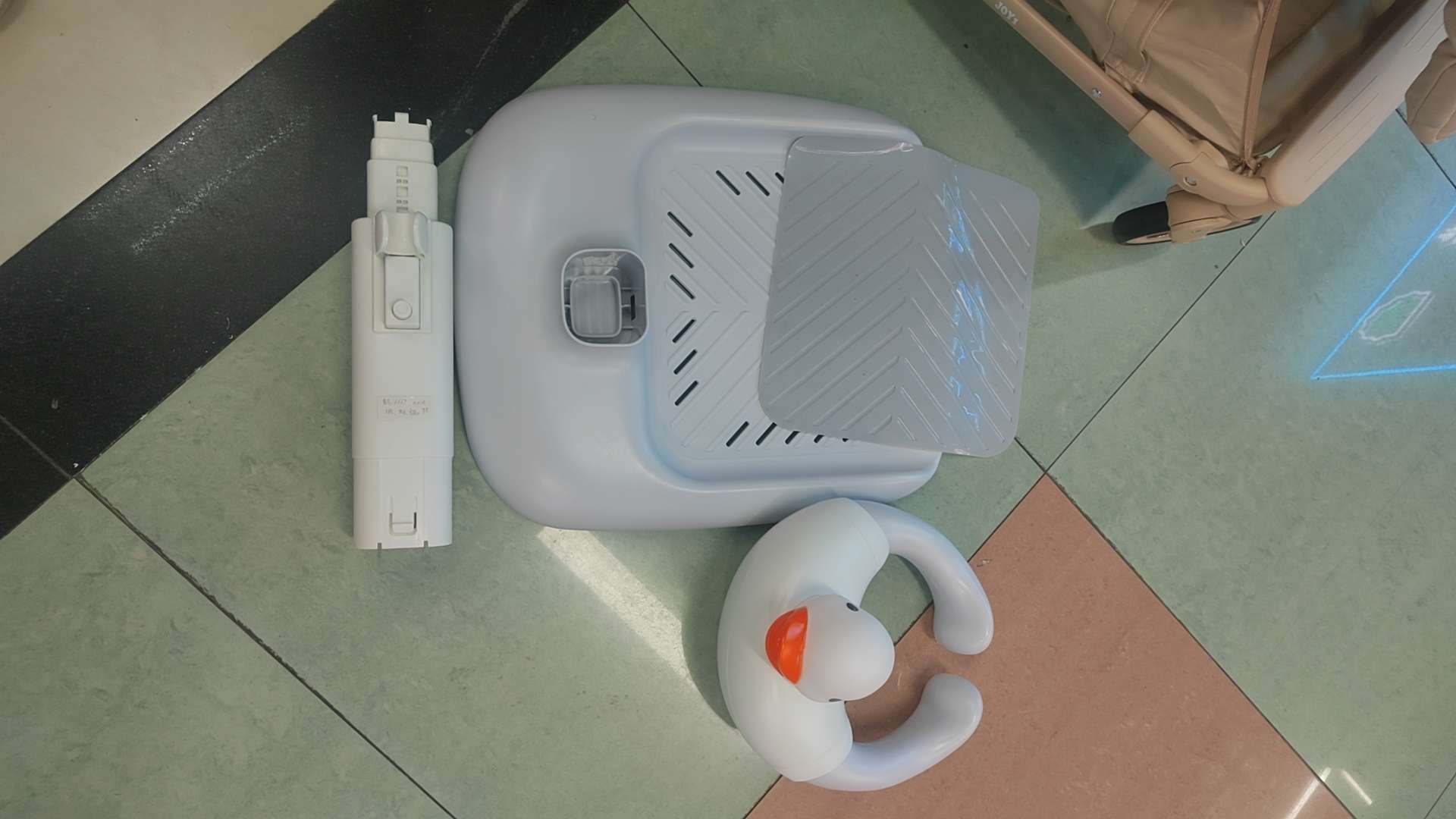 Baby standing bath stand, adjustable and foldable, children's bath wonder, bath rack, home anti-slip children's bath rack, detachable type, color box bath rack details Picture