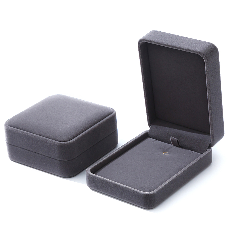 Jewelry and gold heart-shaped ring box, flocked jewelry box, grey plush Item Picture