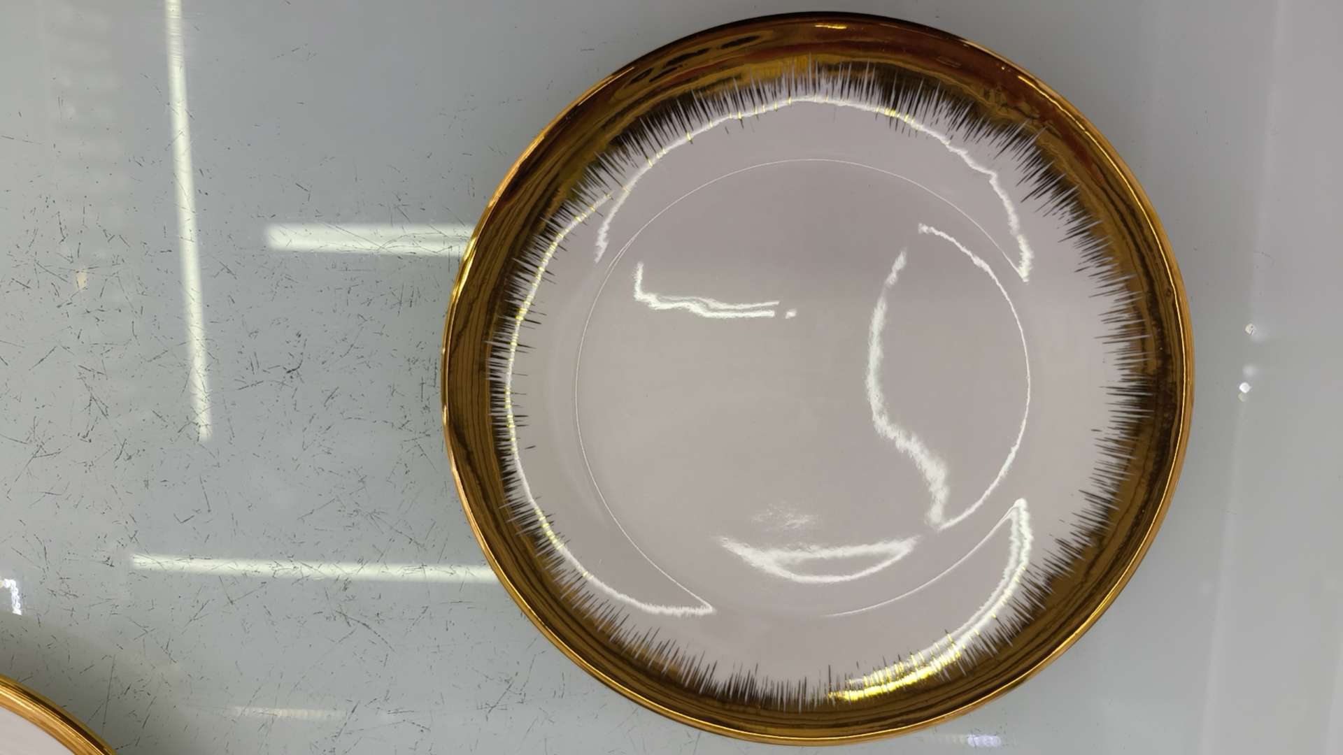 中东风格陶瓷餐具套装 碗碟盘子一应俱全 日用百货餐具精选 金边系列产品价格实惠美丽 款式众多碗碟盘子陶瓷餐具产品图