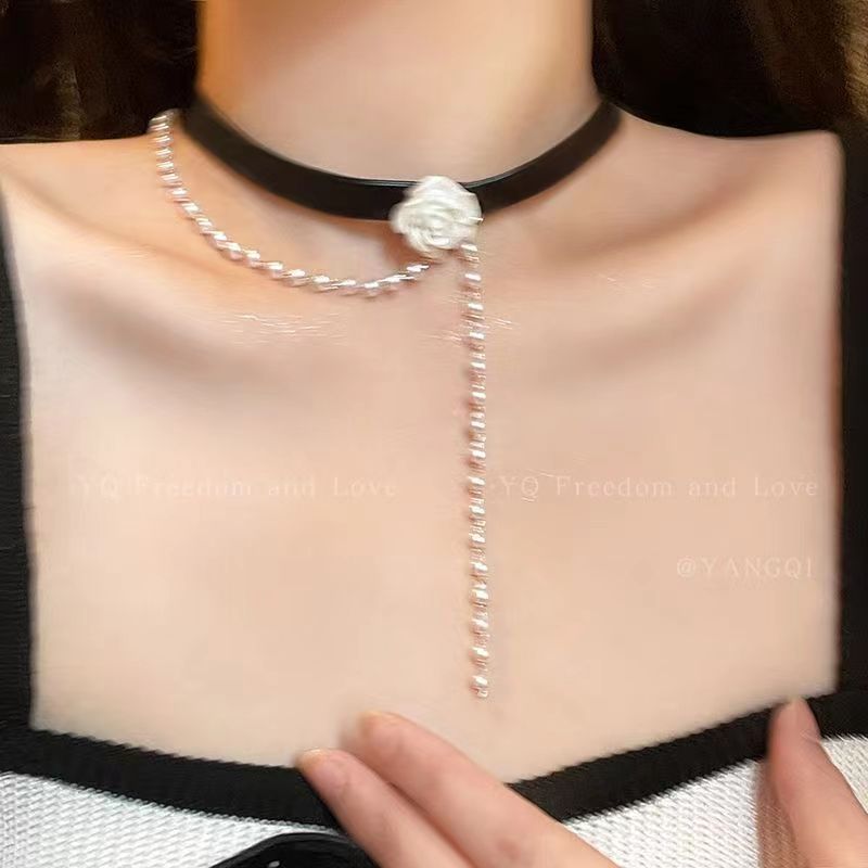 玫瑰珍珠choker黑色项圈锁骨链小众高级颈链颈带小香风项链配饰女玫瑰珍珠choker黑色项圈锁骨链小众高级颈链颈带小香详情图6