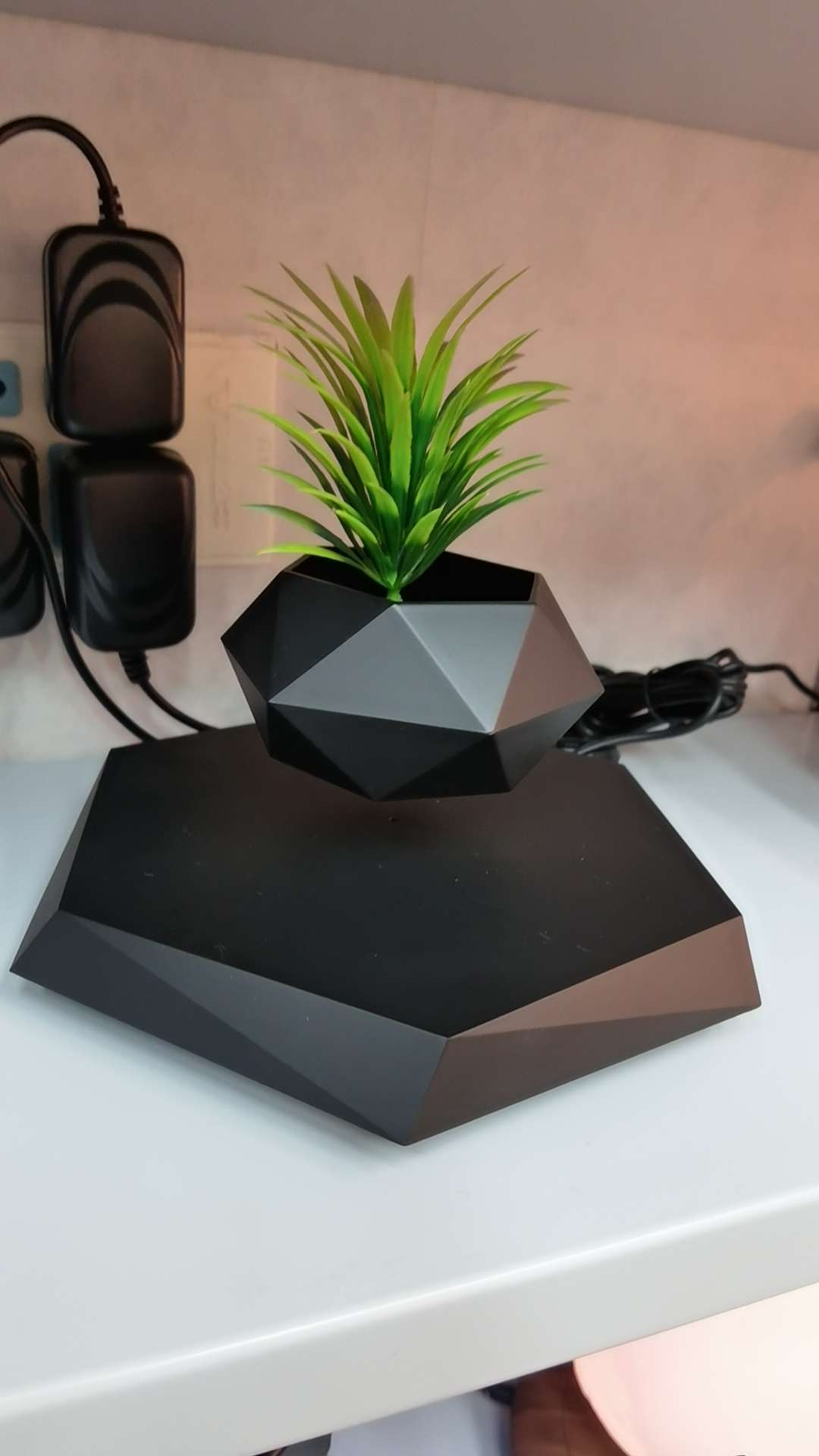 黑科技悬浮产品，高档桌面摆件，创意悬浮绿植盆栽磁悬浮盆栽新奇特花盆创意盆景工艺品礼品教师节礼物客厅摆件批发 各种节日的礼详情图8