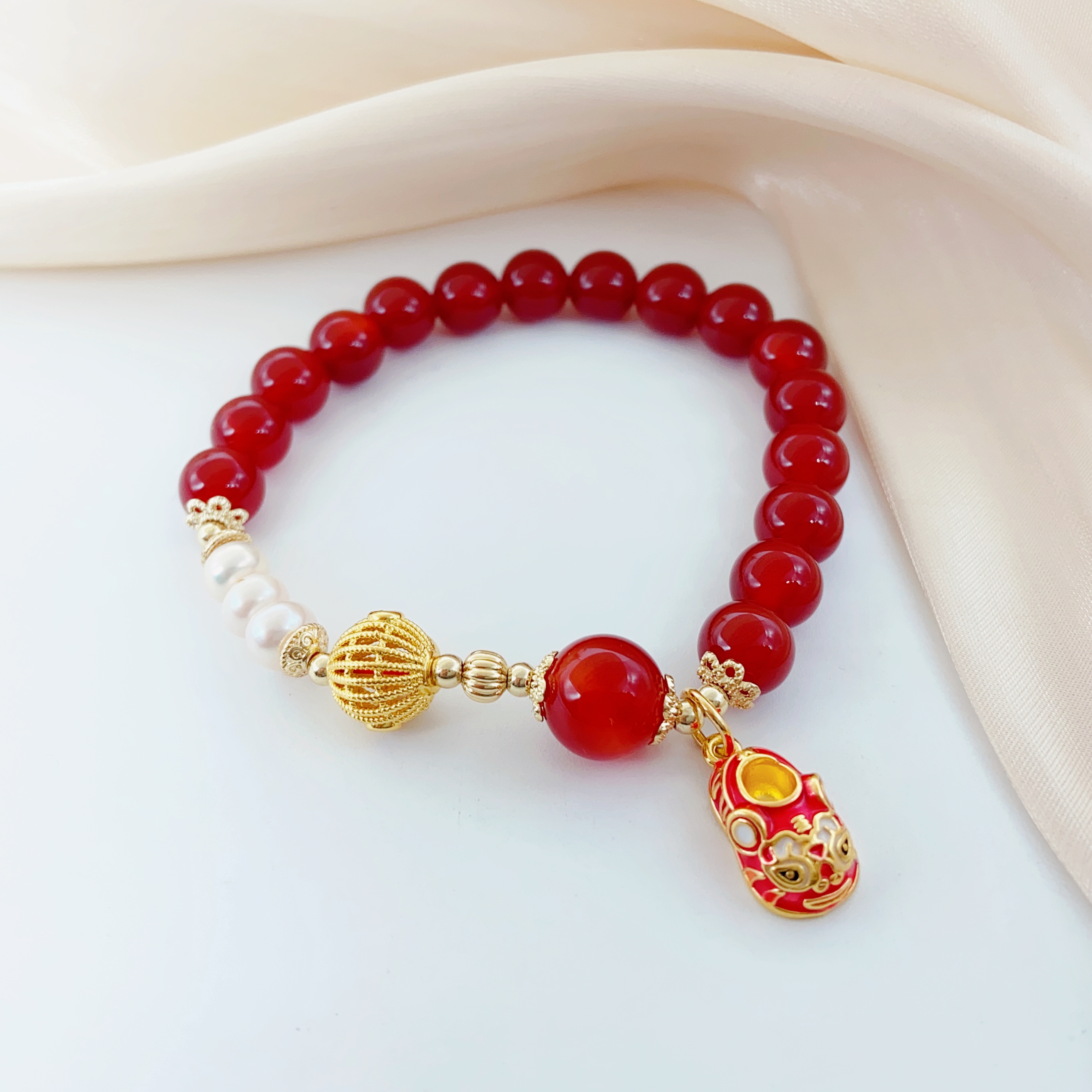 Fudora Shijia Baroque Bracelet, Fashionable Natural Pearl Bracelet, Women's hand-wound Pearl Bracelet, Light Luxury bracelet wholesale SL06248 Application Scenario