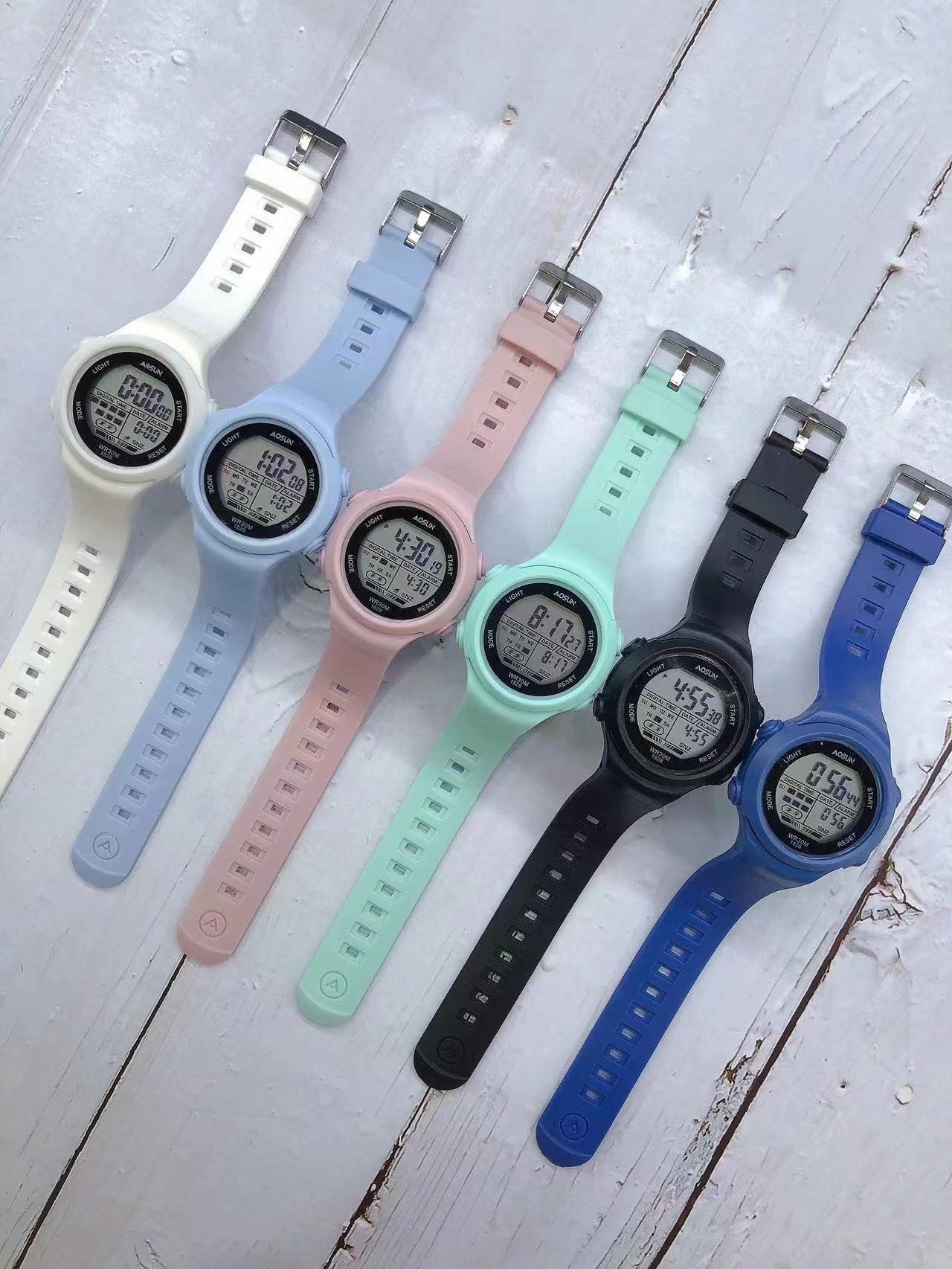 Electronic watch for boys and girls, Korean version junior high school student watch, niche ins style, high appearance level, waterproof children's electronic watch 1828 watch