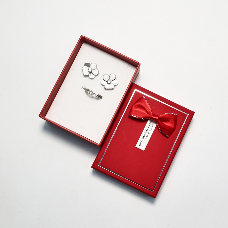 New type of paper box Christmas gift box and accessory packaging box Item Picture