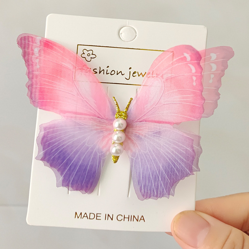 Ethereal and dynamic chiffon butterfly hair clips for women taking photos, forest-themed retro high-end side clips, pearl elegant hair accessories wholesale, hair clips, hair accessories, headwear Application Scenario