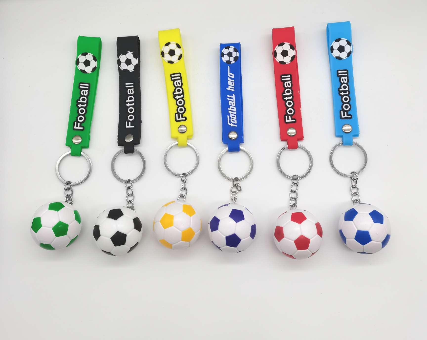 创意精美亚克力足球挂件汽车卡通书包6色钥匙扣情侣网红小礼品 