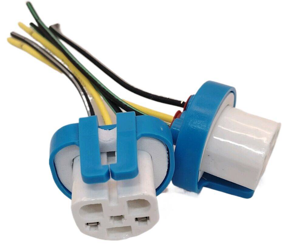 Car bulb plug, headlight socket