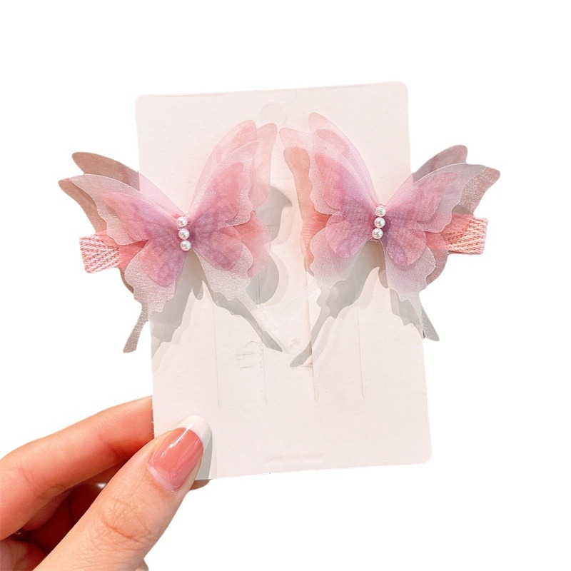 Super fairy butterfly hair clips, children's hair accessories, cute headwear for girls and babies, hair clips, side clips for little girls' bangs, children's summer cute hair clips, children's summer trend Application Scenario