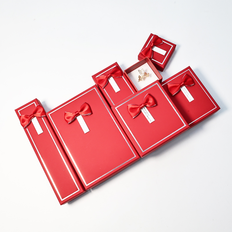 New type of paper box Christmas gift box and accessory packaging box