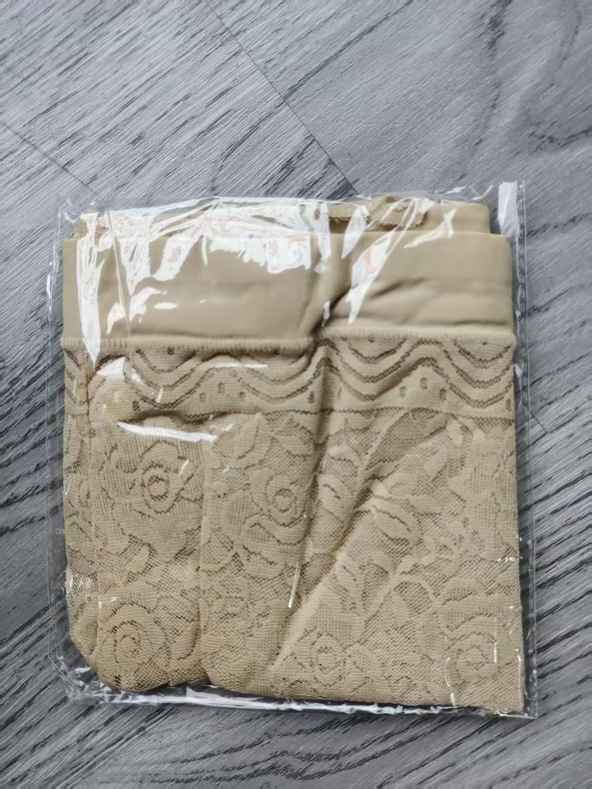 蕾丝打底裤米色