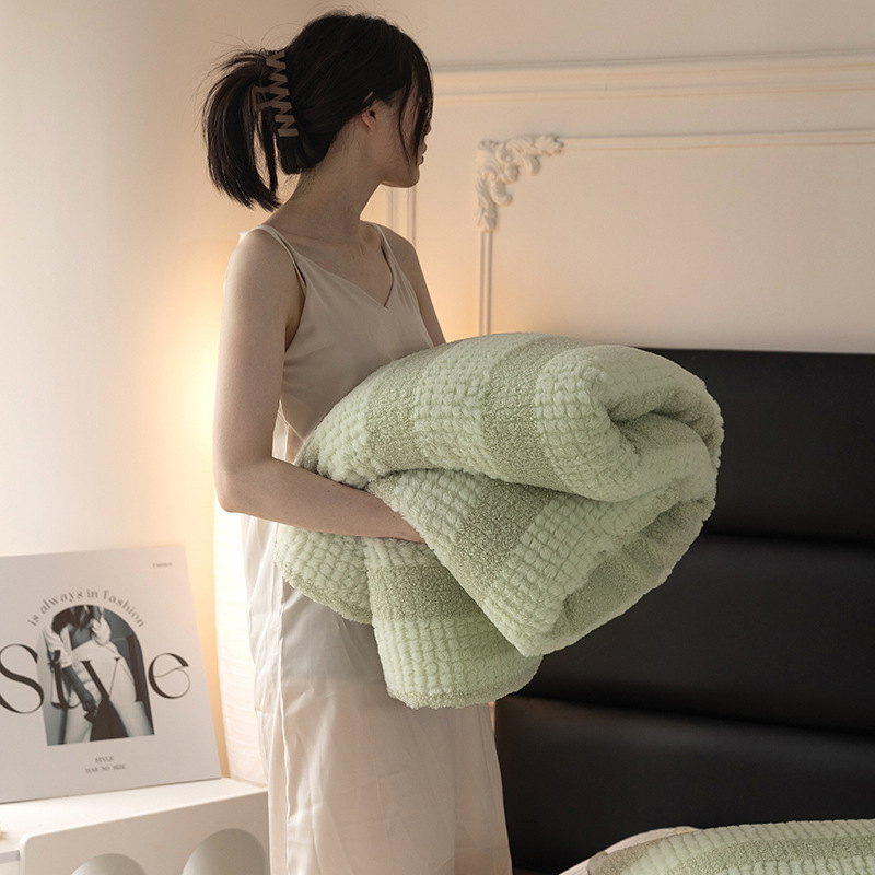 Junbao Dyeing Autumn and Winter rabbit plush Teddy plush light luxury blanket, moon plush multi-functional dyed double-layer blanket, thickened blanket, export wholesale for foreign trade, customizable blanket, worship blanket details Picture