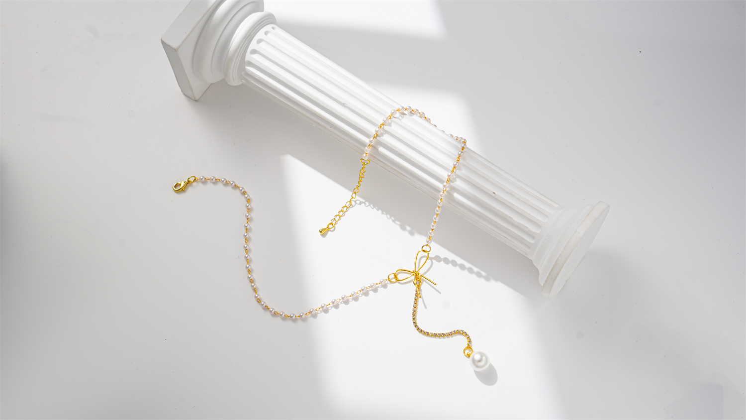 Bow pendant pearl elegant and high-end necklace Specification image