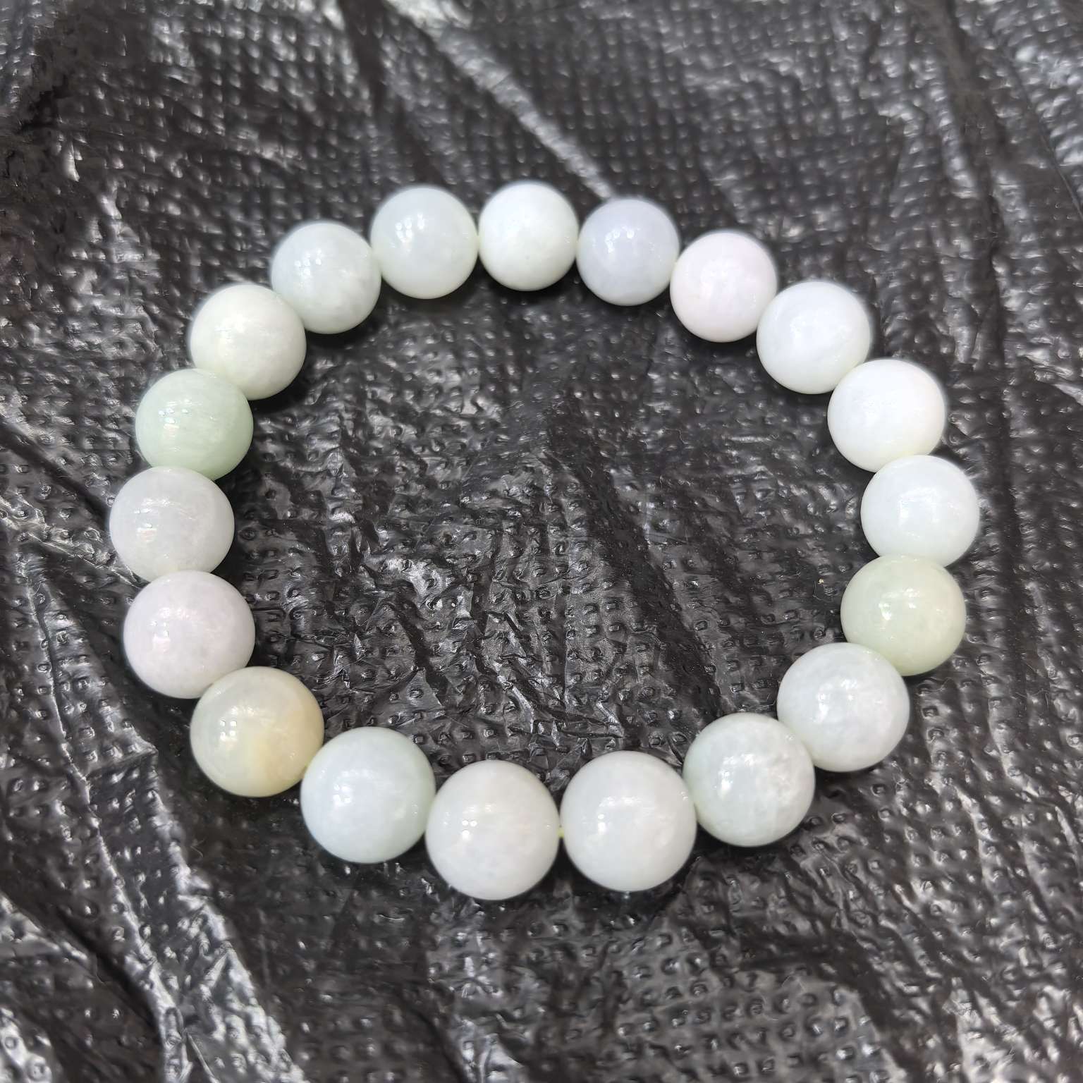 A-grade jade bracelets, tourist street stalls, handicrafts, ornaments, couple bracelets detail image 4