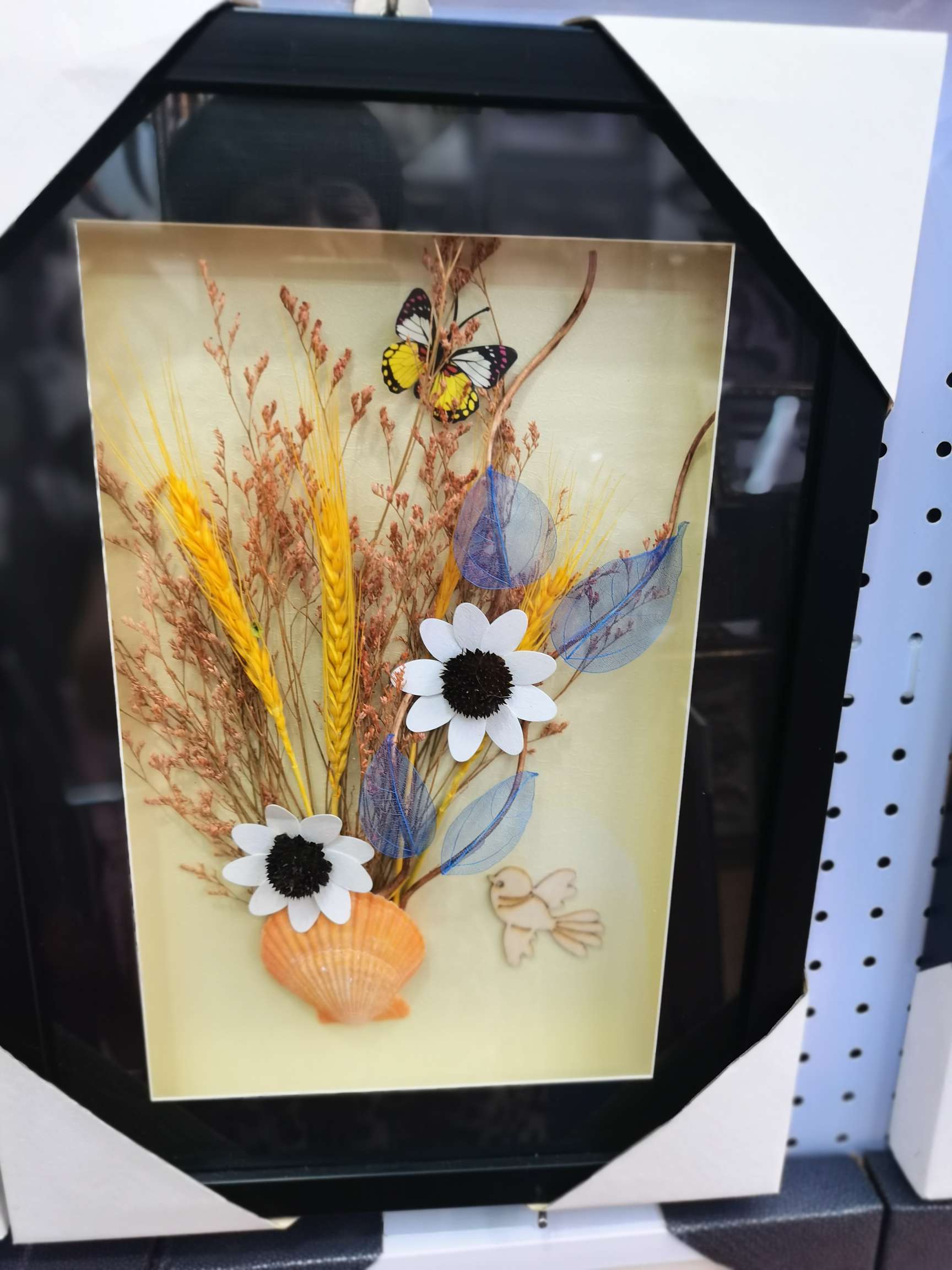 Home decoration artworks, decorative frames, flip cover photo frames, display stands, exquisite picture frames, creative photo frames, desktop furnishings, display stands, photo frames, home decoration display frames detail image 8
