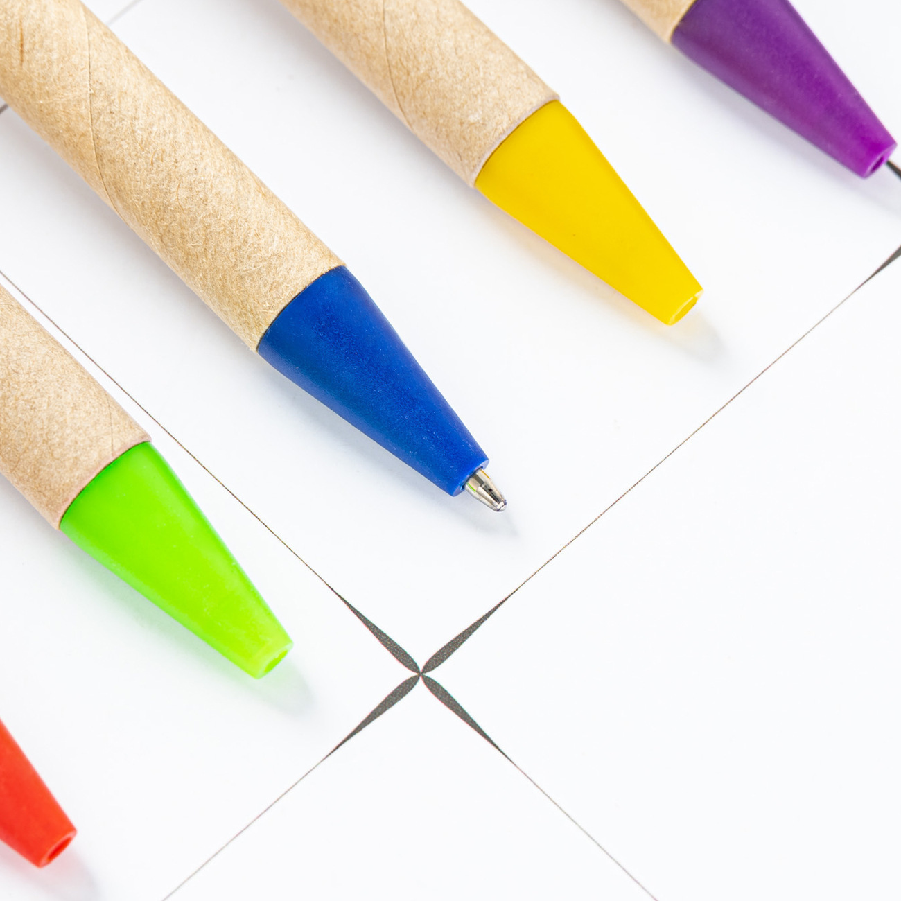 Ballpoint pen Environmental protection kraft paper ballpoint pen Advertising pen can print ballpoint pen Specification drawing