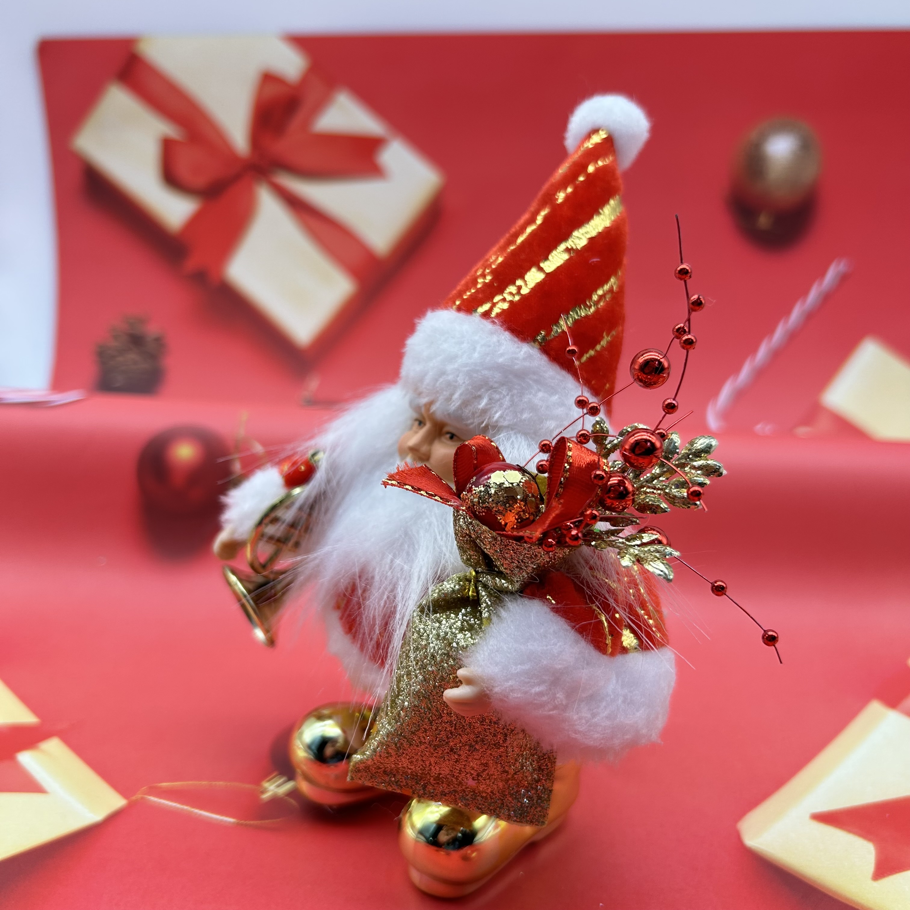 New cute style Christmas decorations for the elderly in 2025 create a family atmosphere and Christmas decorations Application Scenario