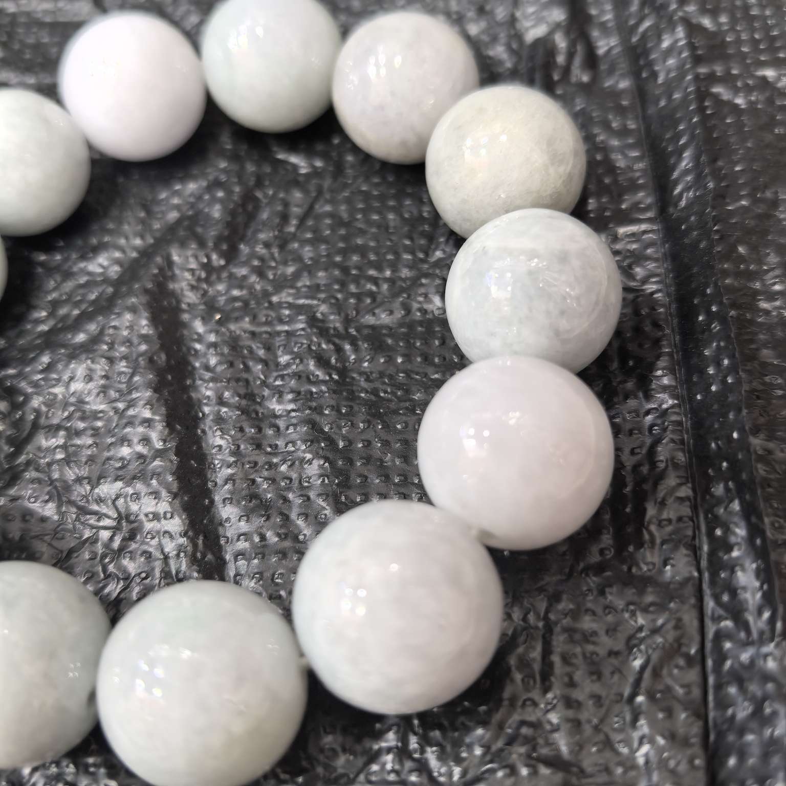 Wholesale of A-grade jade bracelets, tourist handicrafts, men's and women's couple bracelets, accessories and gifts detail image 4