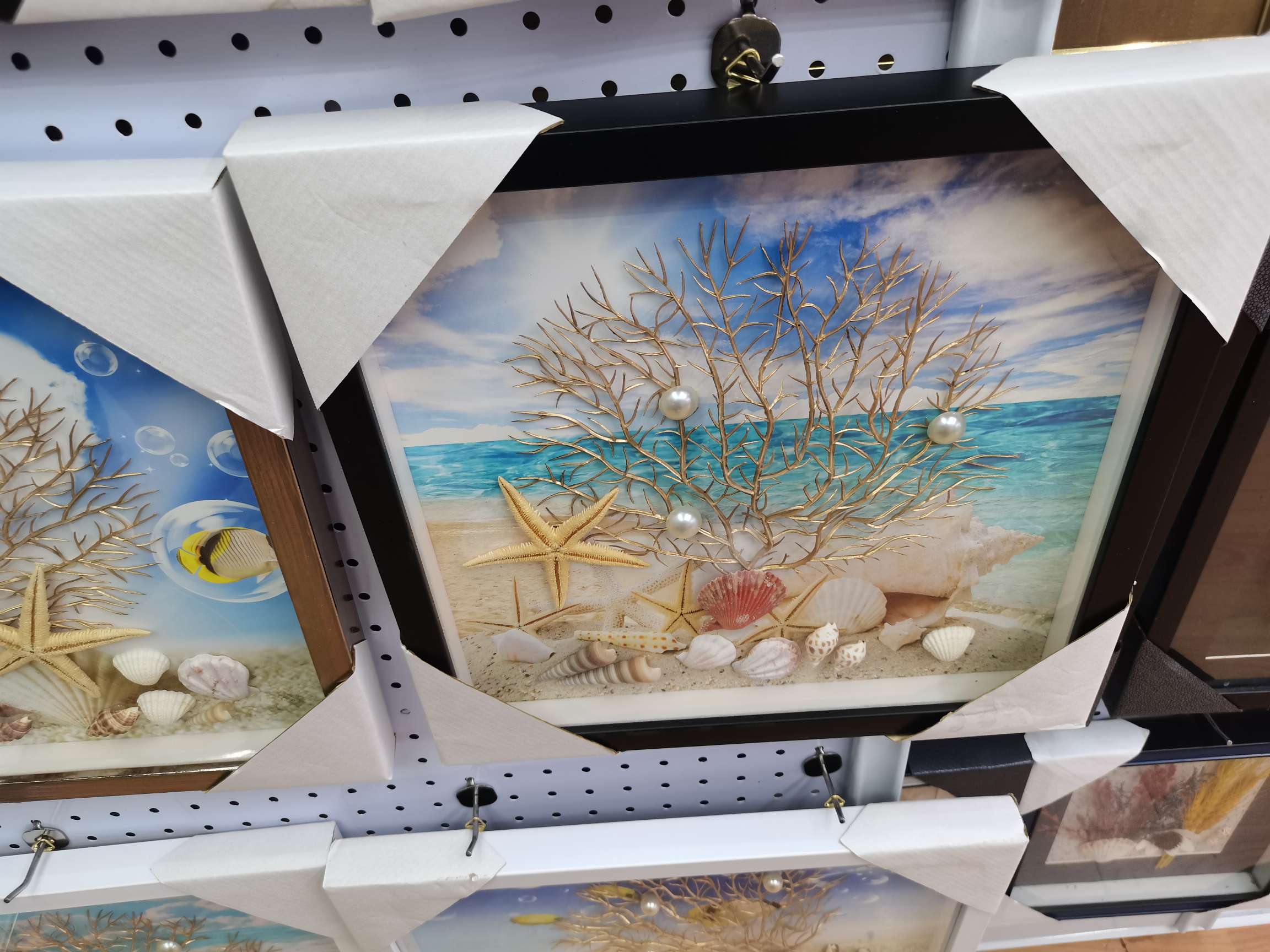 Home decoration artworks, decorative frames, flip cover photo frames, display stands, exquisite picture frames, creative photo frames, desktop furnishings, display stands, photo frames, home decoration display frames detail image 3