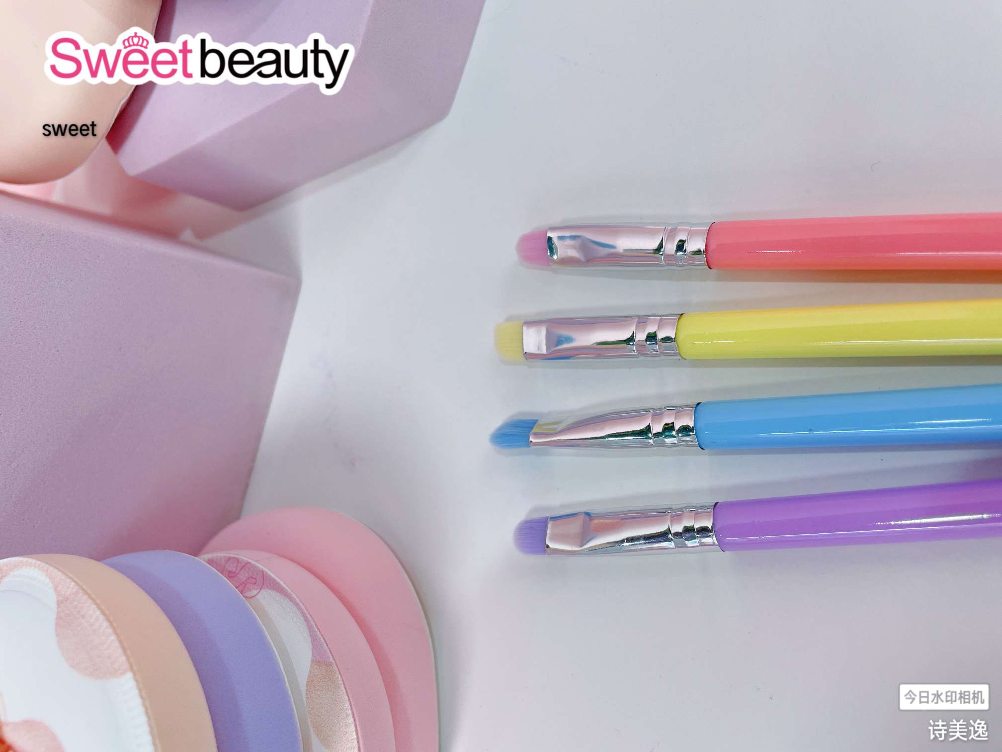 sweetbeauty essential makeup tools for beauty, skincare and makeup: Powder puff, makeup egg, makeup products, seamless makeup application, easily create a perfect look. Two cotton candy powder puffs + one makeup tube detail image 5