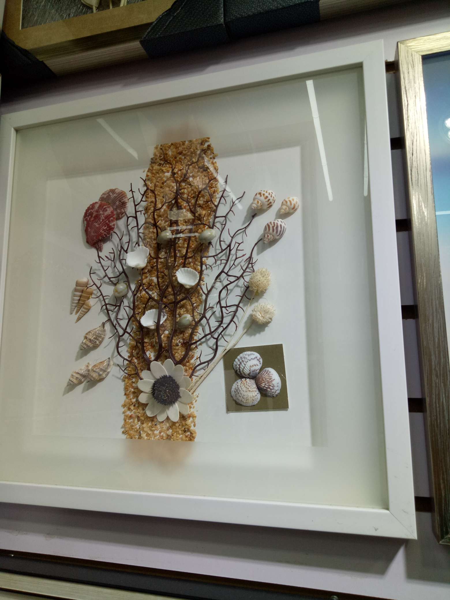 Home decoration artworks, decorative frames, flip cover photo frames, display stands, exquisite picture frames, creative photo frames, desktop furnishings, display stands, photo frames, home decoration display frames detail image 10