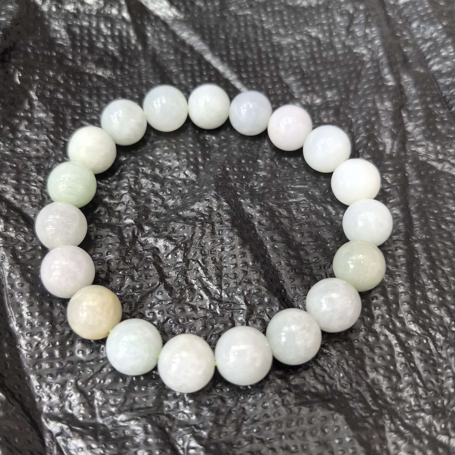 A-grade jade bracelets, tourist street stalls, handicrafts, ornaments, couple bracelets detail image 3