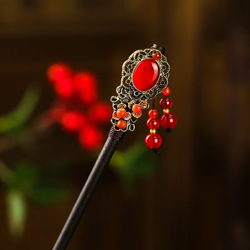Jade hairpins, hair accessories, ancient-style hairpins, hair accessories, new Chinese-style wooden hairpins, walking hairpins, and outdoor hair dressers