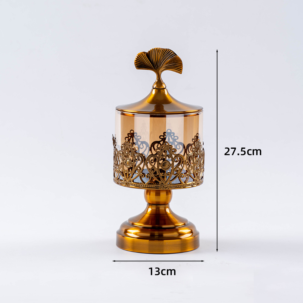 Light luxury carved high-legged snack jar, crystal glass storage plate, European-style living room coffee table, household storage and decorative items Application Scenario