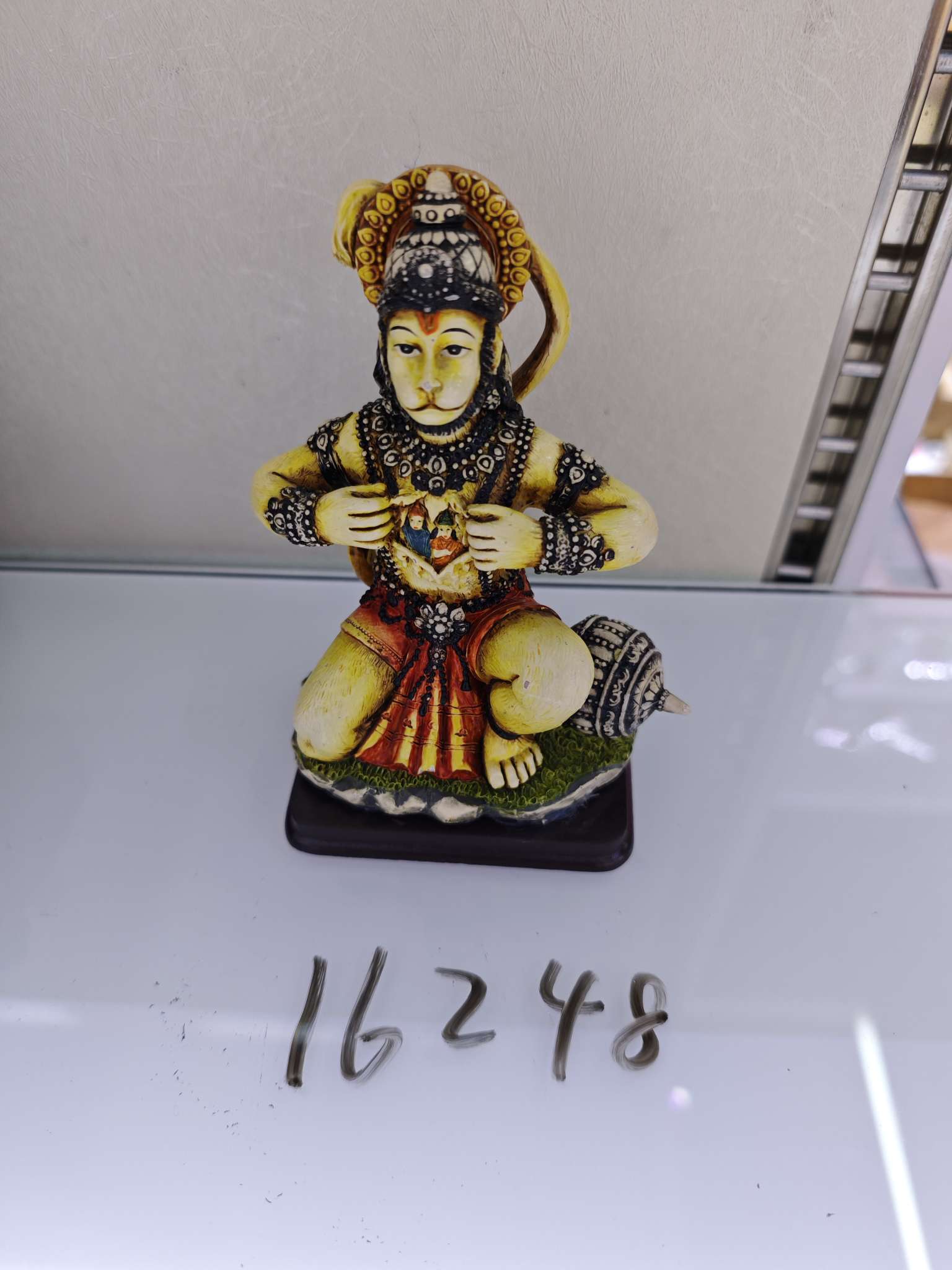 树脂工艺品实物图