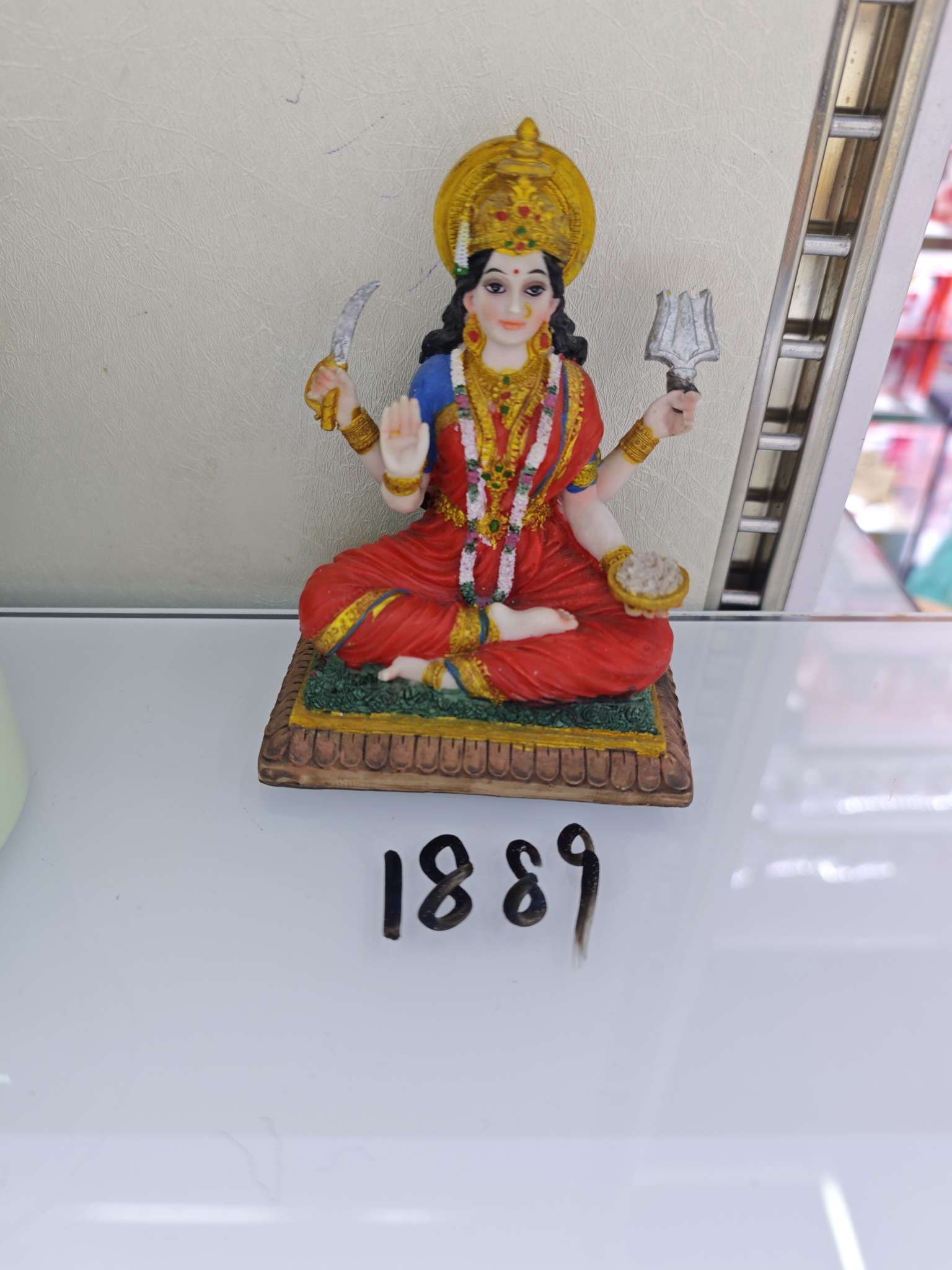 萌粒创意树脂冰箱贴 工艺品礼品 儿童玩具 车载摆件 树脂工艺品摆设 艺术品收藏品
树脂工艺品摆件装饰家居产品图