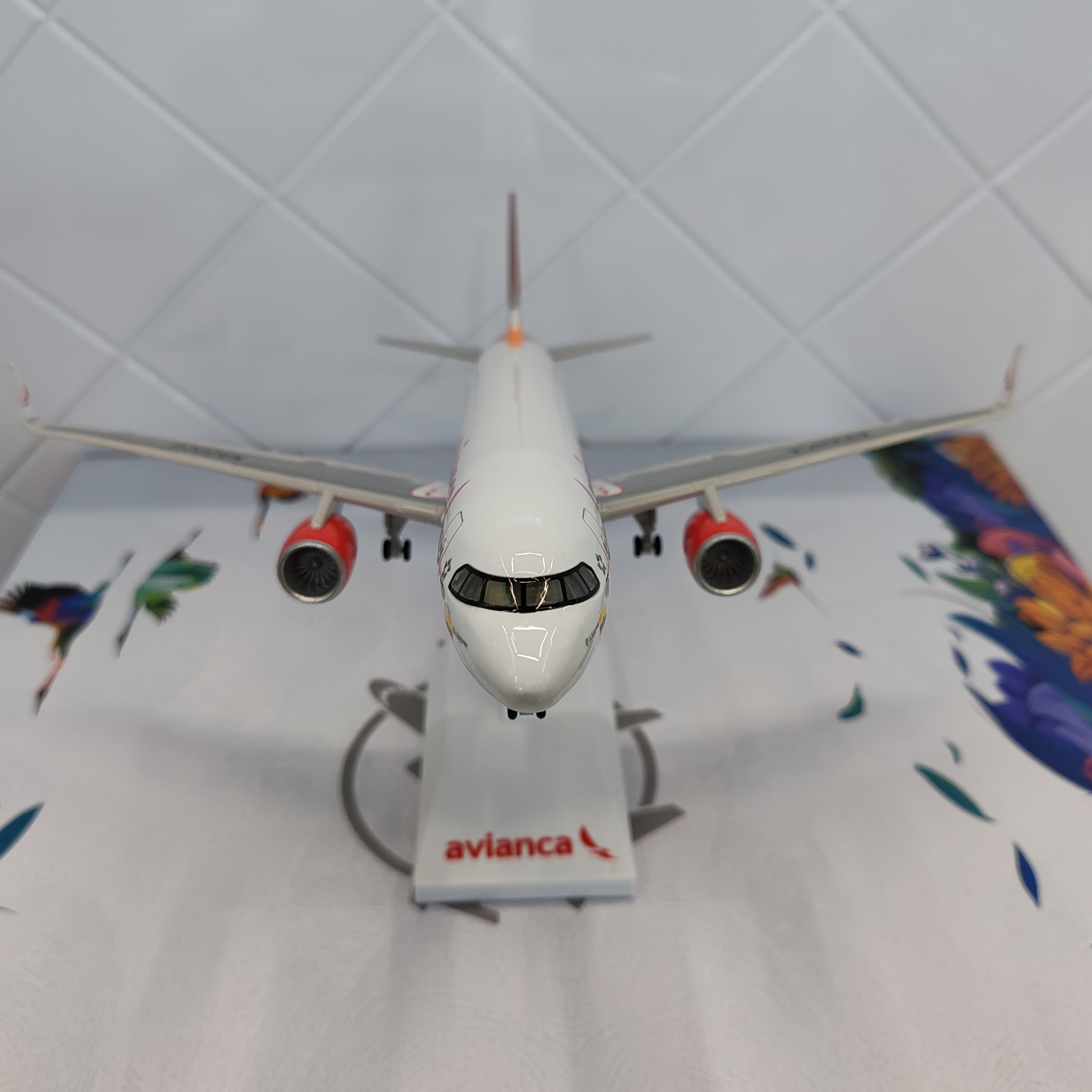 飞机模型(A320哥伦比亚Avianca航空飞机模型)仿真飞机模型 ABS飞机模型 LED声控飞机模型 航空 模型详情7