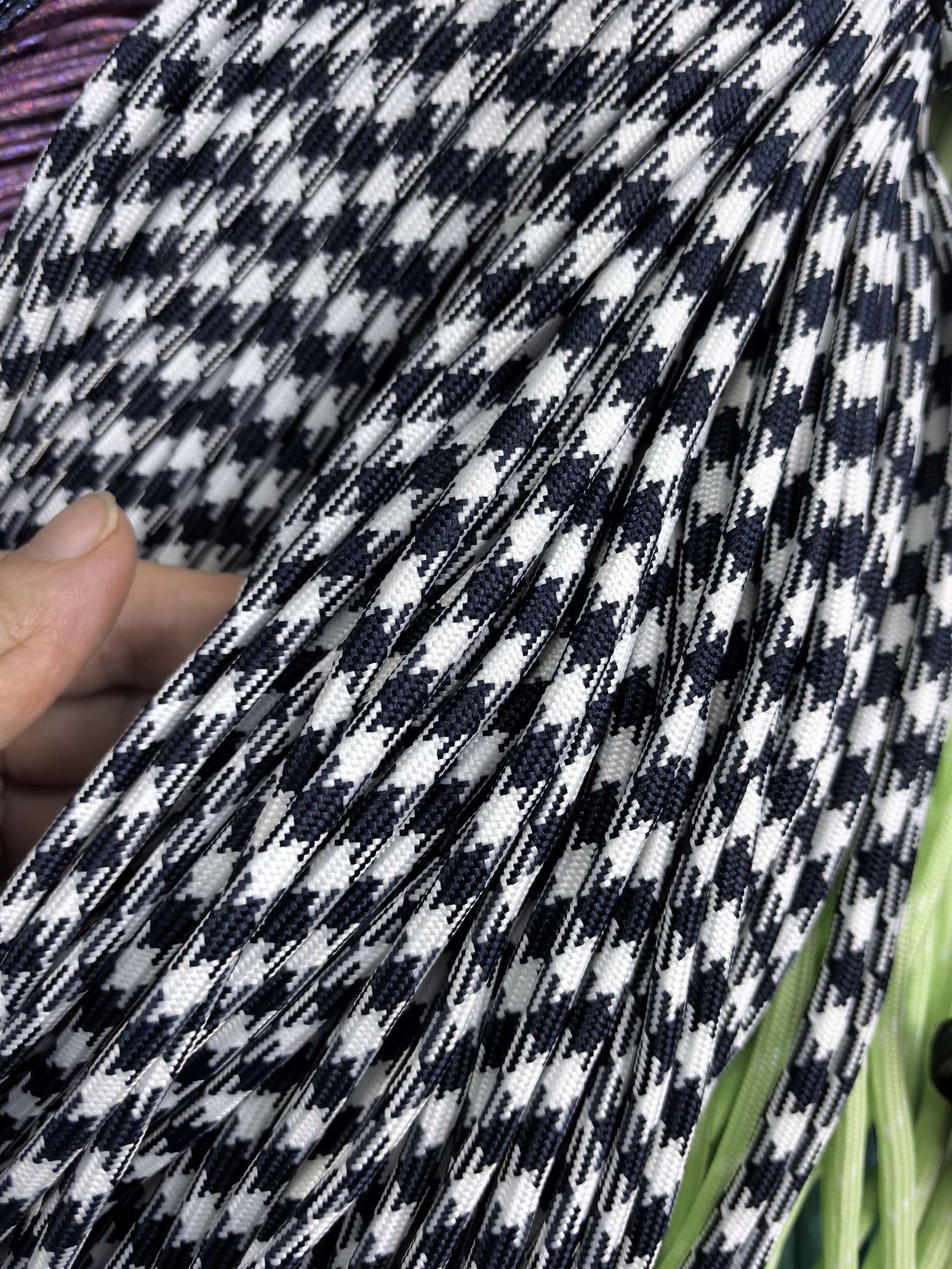 伞绳色彩丰富适用于手链项链绳手机壳挂件绳打结包挂绳子