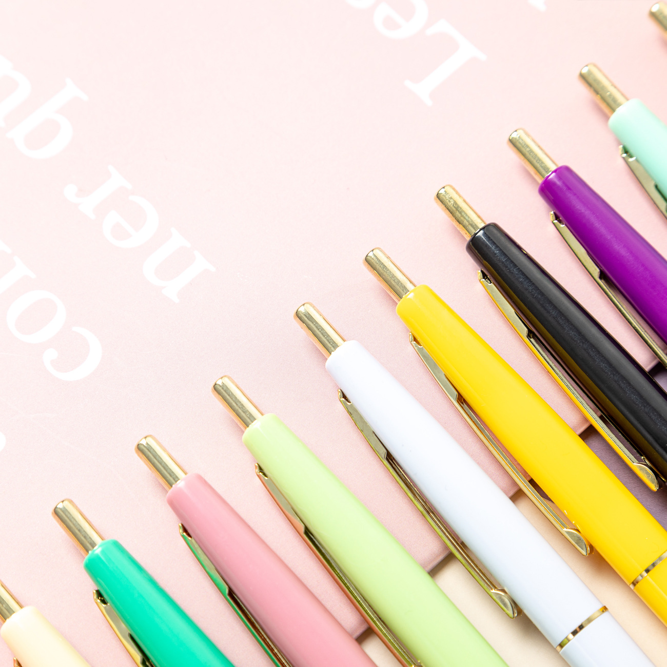 Ballpoint pen Classic style ballpoint pen Advertising pen rod candy color ballpoint pen Specification drawing