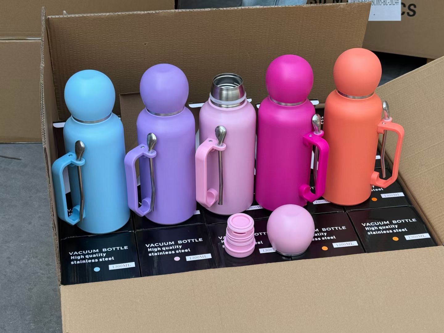 旅行壶 杯具系列 高档日用百货 便携保温壶 多功能户外运动水壶产品图