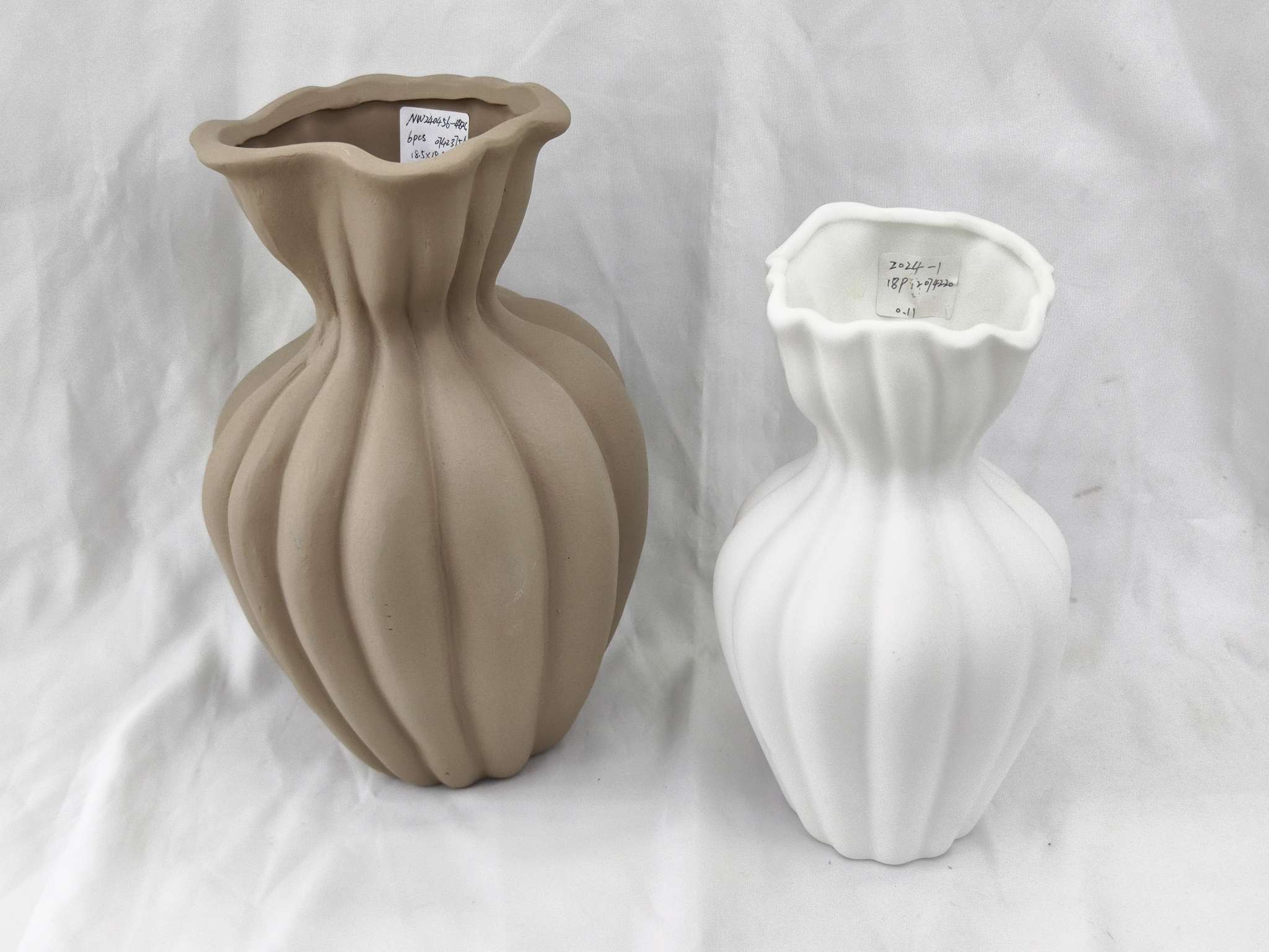 Pet and gardening special woven plastic flowerpots, red clay small flowerpots, design simulation plastic flowerpots, indoor decorative flowerpot containers, suitable for all kinds of plants Item Picture