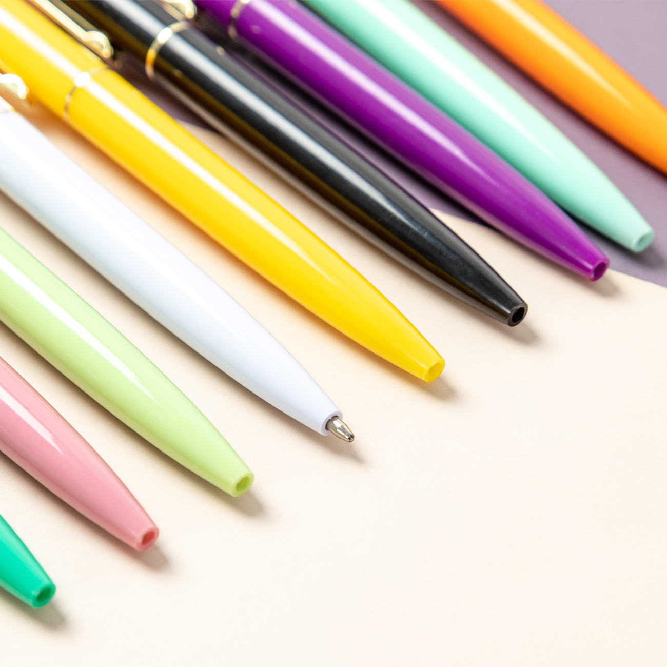 Ballpoint pen Classic style ballpoint pen Advertising pen rod candy color ballpoint pen details Picture