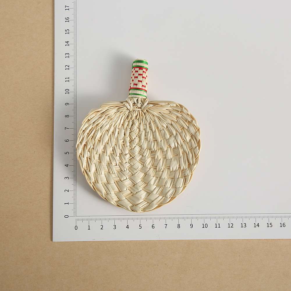 Exquisite folk handicraft collectibles, unique designs, handcrafted gifts, precious traditional cultural artworks, giveaways, mini DIY handcrafted palm-leaf fans Item Picture